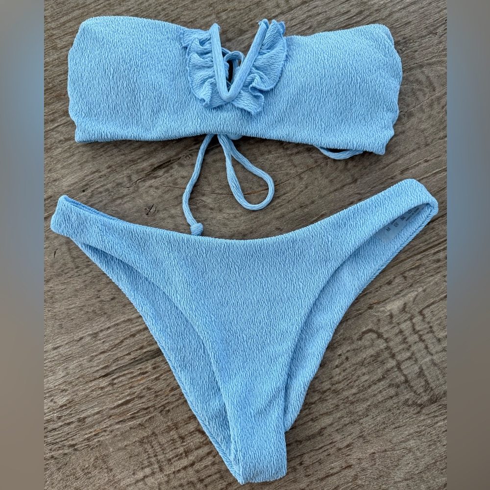 SHEIN bandeau v bikini baby blue size medium ruffle